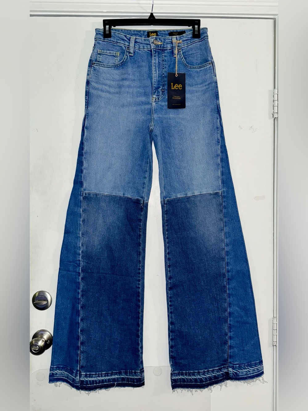 Lee High Rise Janet Flare Contrast Insert Jeans Women’s  27 * New * Sold Out Y2K